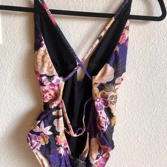 NWT Zara Floral Print Swimwear (Sold out!) - Picture 6 of 7